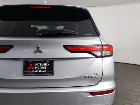Used 2024 Mitsubishi Outlander SE image 18