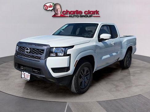 Certified 2025 Nissan Frontier SV RWD image 1