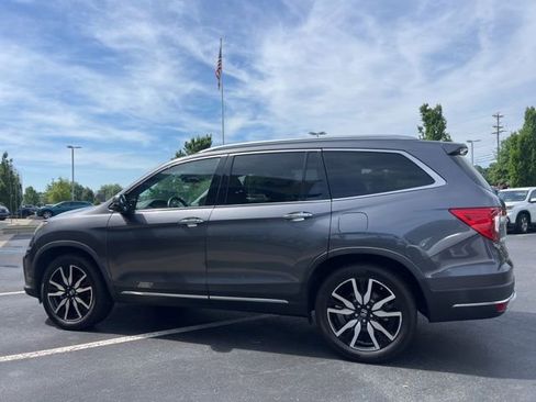Used 2019 Honda Pilot Touring image 10