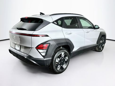 Used 2025 Hyundai Kona SEL AWD/4WD image 9