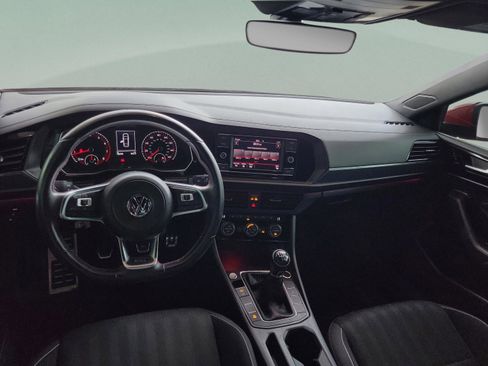 Used 2019 Volkswagen Jetta GLI image 8