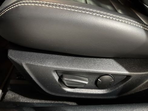 Used 2020 Ford Mustang Shelby GT500 w/ Technology Package image 13