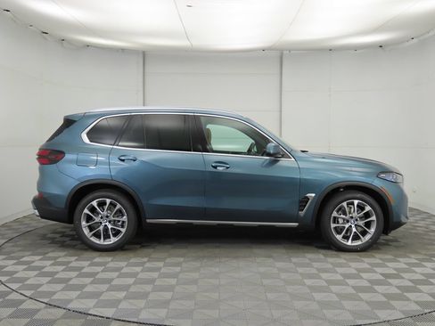 Used 2026 BMW X5 xDrive40i w/ Climate Comfort Package AWD/4WD image 5