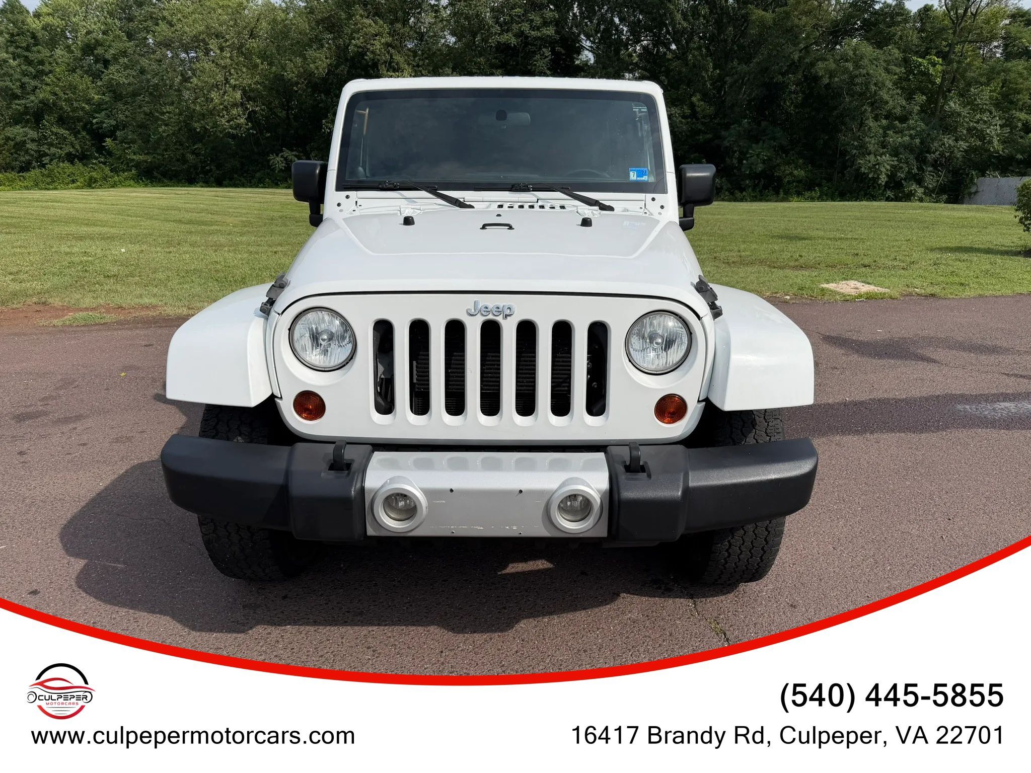 Used 2012 Jeep Wrangler Unlimited Sahara w/ Connectivity Group AWD/4WD image 1