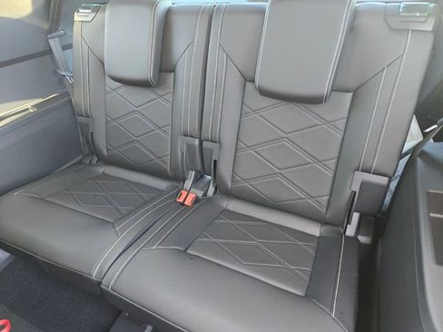 New 2026 Volkswagen Atlas SE FWD image 7