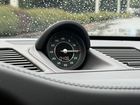 Certified 2024 Porsche 911 Carrera RWD image 16
