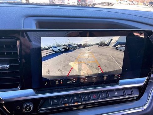 Used 2024 Chevrolet Silverado 1500 High Country w/ Technology Package image 15