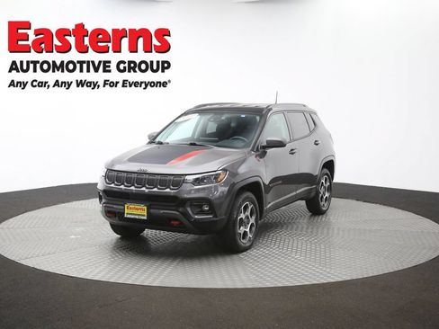 Used 2022 Jeep Compass Trailhawk w/ Trailhawk Convenience Group AWD/4WD image 56
