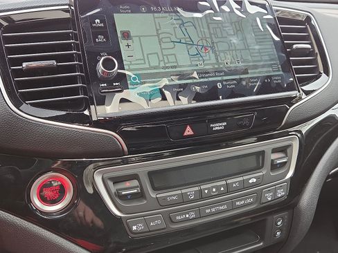 New 2026 Honda Ridgeline Black Edition image 11