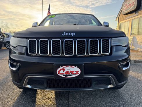 Used 2018 Jeep Grand Cherokee Limited w/ Luxury Group II AWD/4WD image 2
