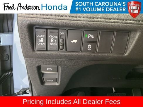 New 2026 Honda Odyssey Touring image 9