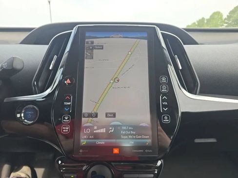 Used 2021 Toyota Prius Limited FWD image 27