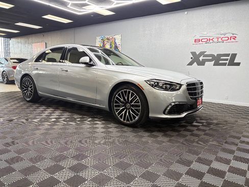 Used 2021 Mercedes-Benz S 580 4MATIC Sedan image 2
