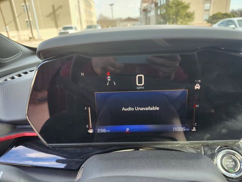 Used 2024 Chevrolet Trax RS image 17