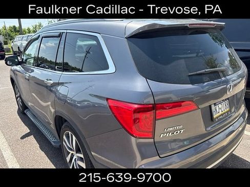 Used 2018 Honda Pilot Touring image 3