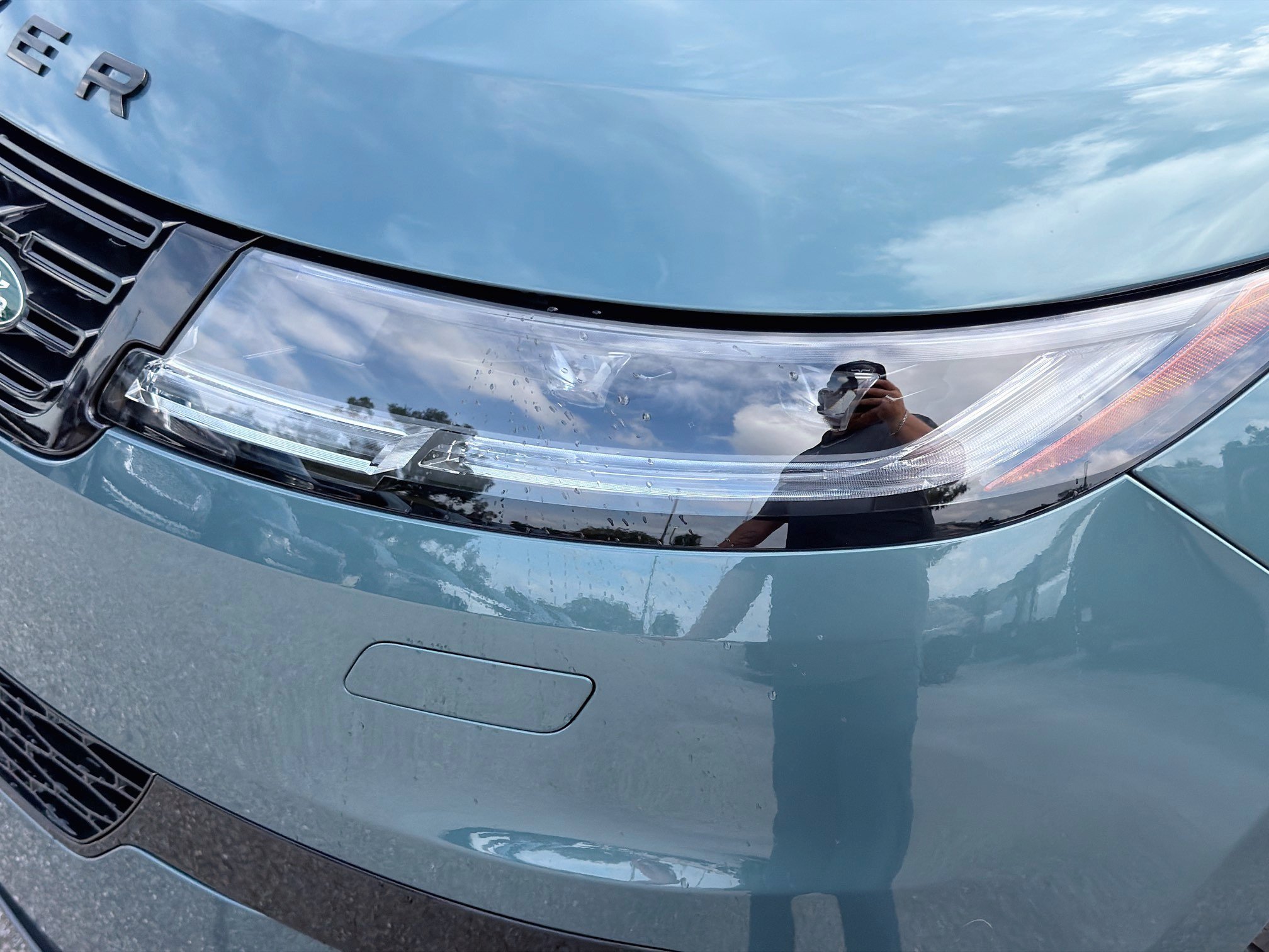 New 2027 Land Rover Range Rover Sport SE AWD/4WD image 9