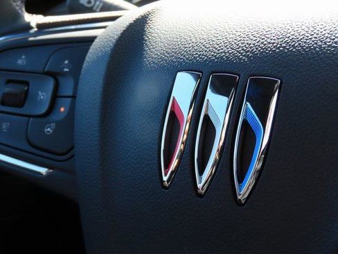 New 2025 Buick Envista Avenir image 30