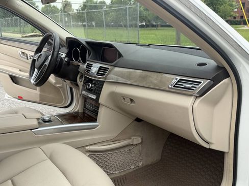 Used 2014 Mercedes-Benz E 350 4MATIC Wagon image 15