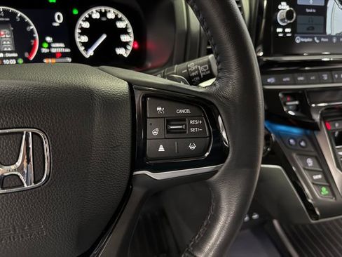 Used 2025 Honda Odyssey Elite image 19