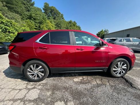 Used 2024 Chevrolet Equinox LT AWD/4WD image 6