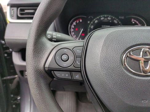 Used 2024 Toyota RAV4 XLE w/ Convenience Package FWD image 18