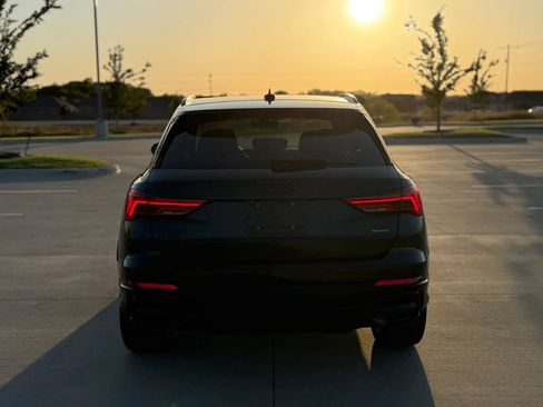 Used 2023 Audi Q3 2.0T Premium w/ Black Optic Sport Package AWD/4WD image 5