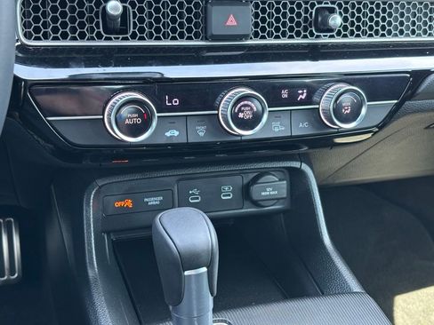 Used 2025 Honda Civic Sport image 18
