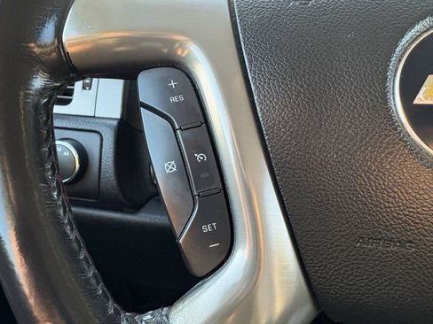 Used 2011 Chevrolet Avalanche LT w/ Suspension Package, Off-Road AWD/4WD image 37