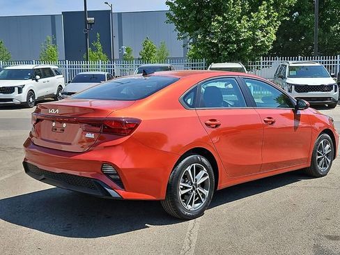 Certified 2023 Kia Forte LXS FWD image 6