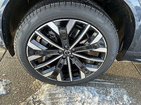 New 2026 Volvo XC90 T8 Ultra w/ Protection Package Premier AWD/4WD image 12