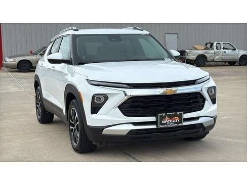 Used 2024 Chevrolet TrailBlazer LT FWD image 8