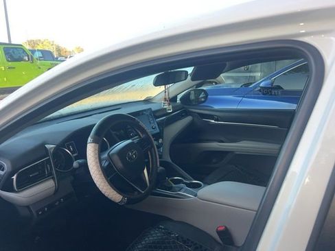 Used 2024 Toyota Camry LE image 7