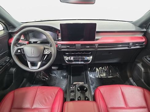 Certified 2023 Lincoln Corsair Reserve AWD/4WD image 9