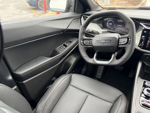 New 2026 Jeep Cherokee Limited image 30