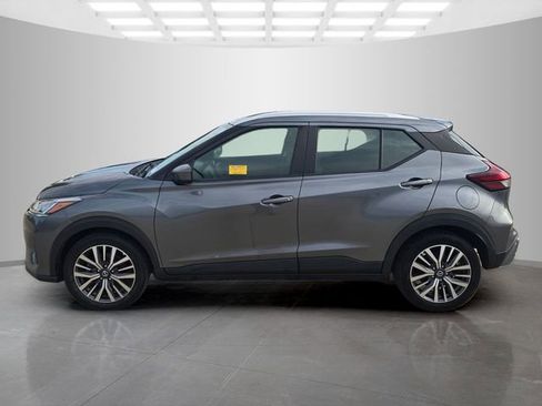 Used 2021 Nissan Kicks SV FWD image 5