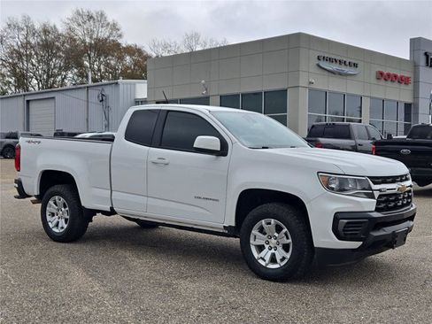 Used 2022 Chevrolet Colorado LT w/ Fleet Safety Package AWD/4WD image 8
