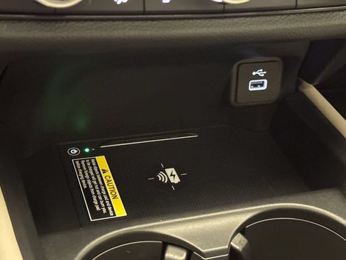 Certified 2025 Honda HR-V EX-L image 28