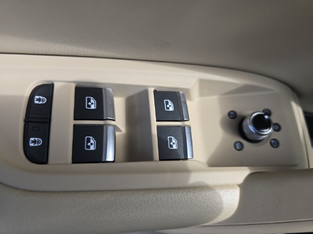 Used 2024 Audi Q5 2.0T Premium AWD/4WD image 30