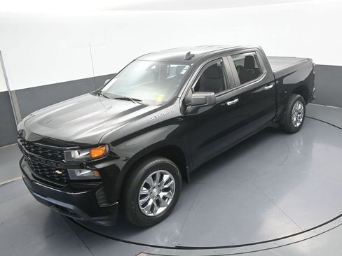 Used 2020 Chevrolet Silverado 1500 Custom w/ Custom Value Package image 40