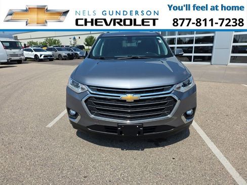 Used 2019 Chevrolet Traverse LT image 2