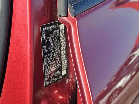 Used 2011 Nissan Juke SV image 11