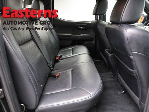 Used 2019 Toyota Tacoma TRD Sport w/ TRD Premium Sport Package image 23