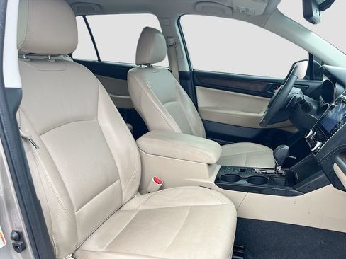 Used 2019 Subaru Outback 2.5i Limited w/ Popular Package #2 AWD/4WD image 30