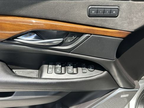 Used 2020 Cadillac Escalade Luxury RWD image 24