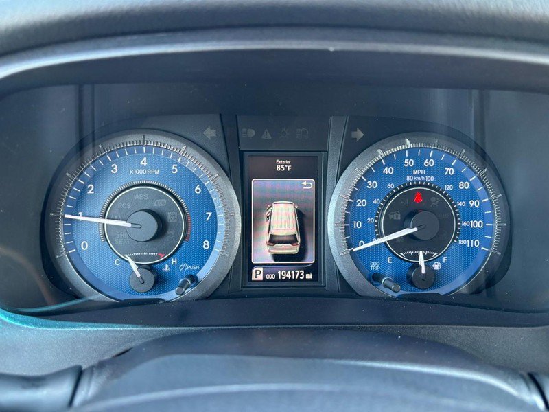 Used 2017 Toyota Sienna XLE Premium FWD image 19