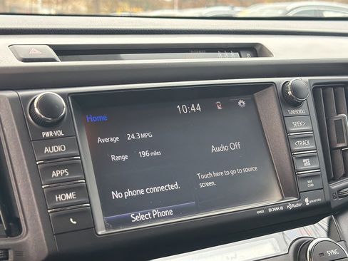 Used 2017 Toyota RAV4 Limited image 25