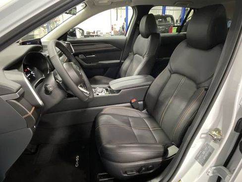 Certified 2025 MAZDA CX-50 AWD 2.5 Turbo w/ Weather Package image 17