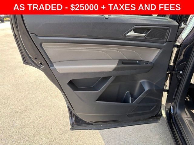 Used 2023 Volkswagen Atlas SE AWD/4WD image 13