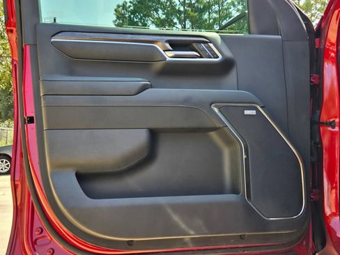 Used 2023 Chevrolet Silverado 1500 LTZ w/ LTZ Convenience Package II AWD/4WD image 14