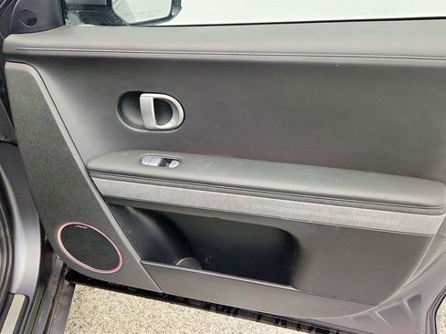 Used 2023 Hyundai Ioniq 5 Limited image 25